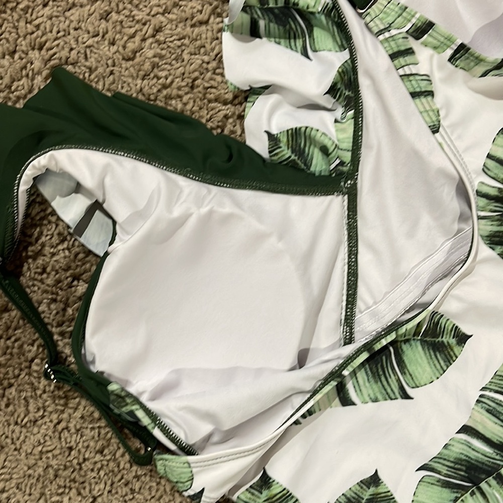 Swimsuit 🩱 - Picture 9 of 13